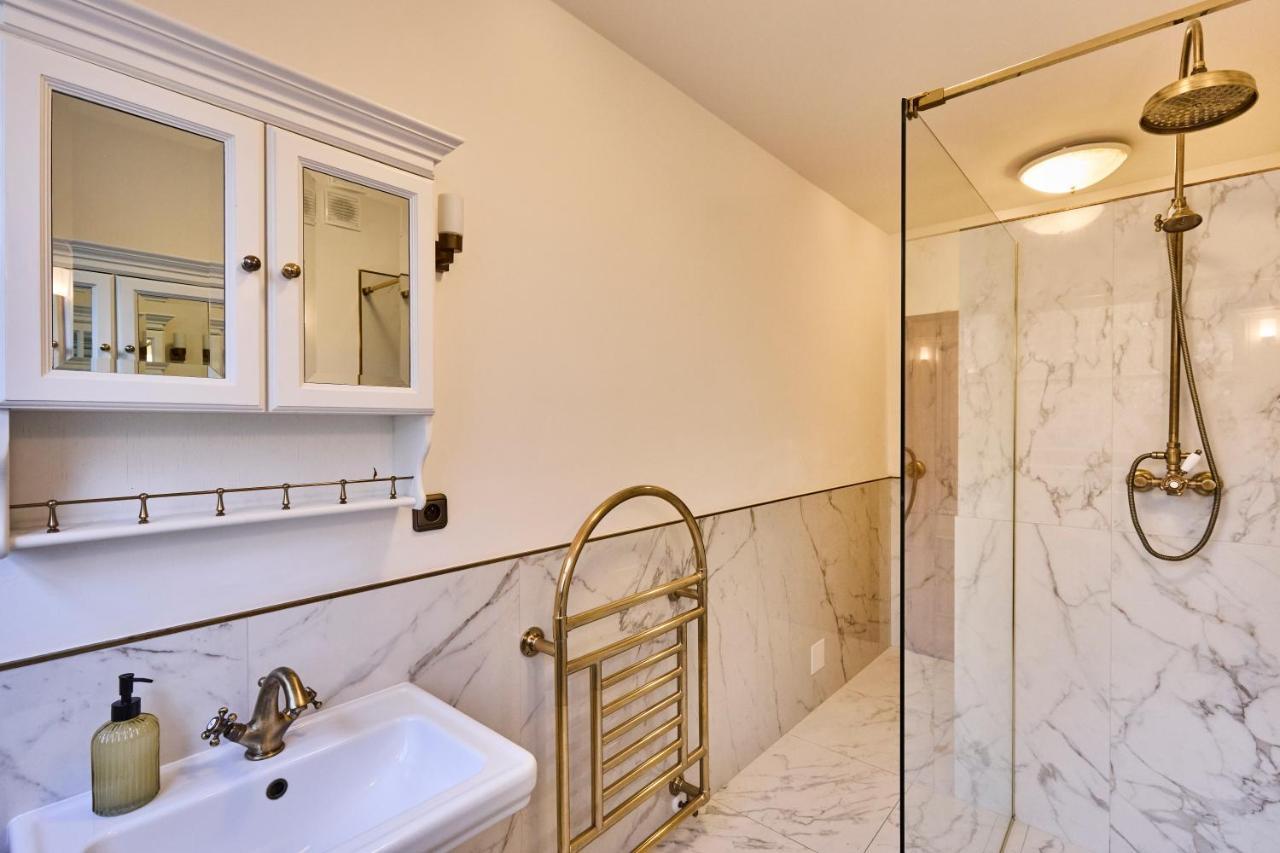 *the Little Castle* With Heated Pool And Sauna Villa Prague